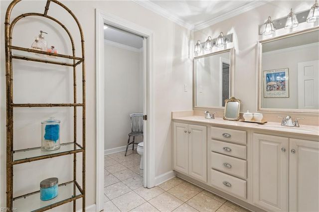 26 Amy Brooks DR, Newport News, VA 23606