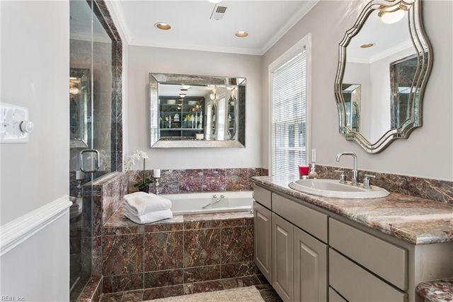 26 Amy Brooks DR, Newport News, VA 23606