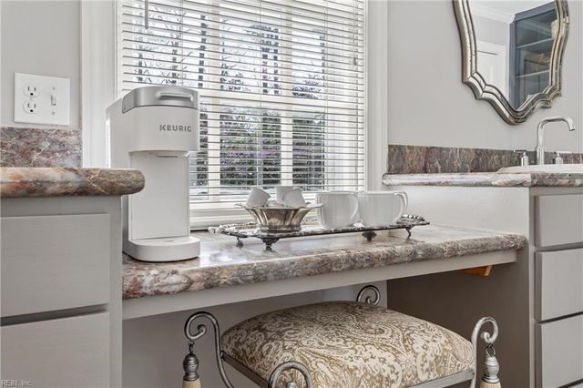 26 Amy Brooks DR, Newport News, VA 23606