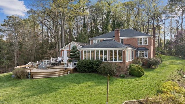 26 Amy Brooks DR, Newport News, VA 23606