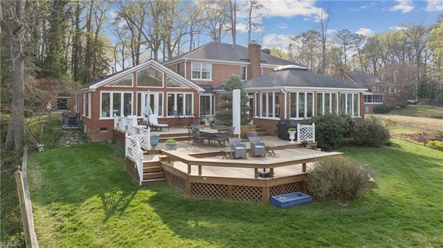 26 Amy Brooks DR, Newport News, VA 23606