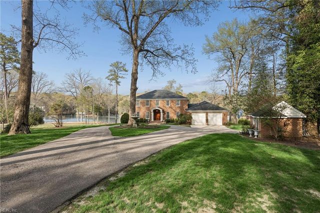 26 Amy Brooks DR, Newport News, VA 23606