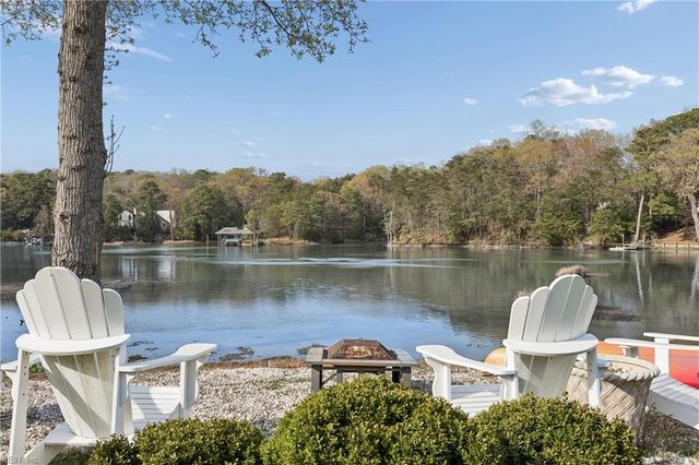 26 Amy Brooks DR, Newport News, VA 23606