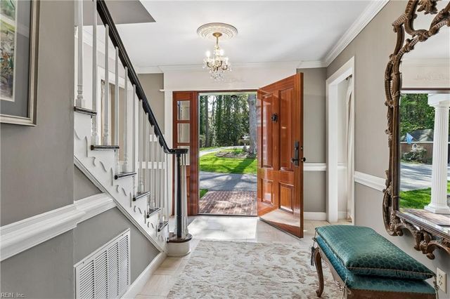 26 Amy Brooks DR, Newport News, VA 23606