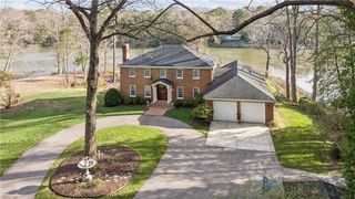 26 Amy Brooks DR, Newport News, VA 23606
