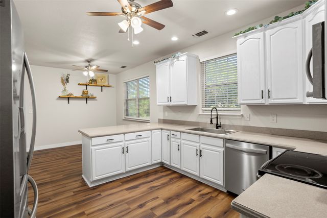 3441 Fm 66, Waxahachie, TX 75167