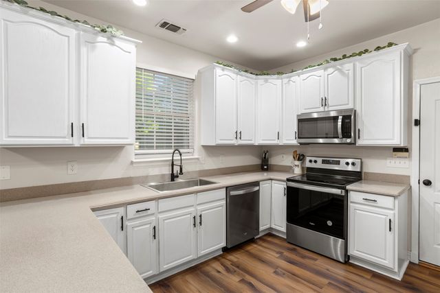 3441 Fm 66, Waxahachie, TX 75167