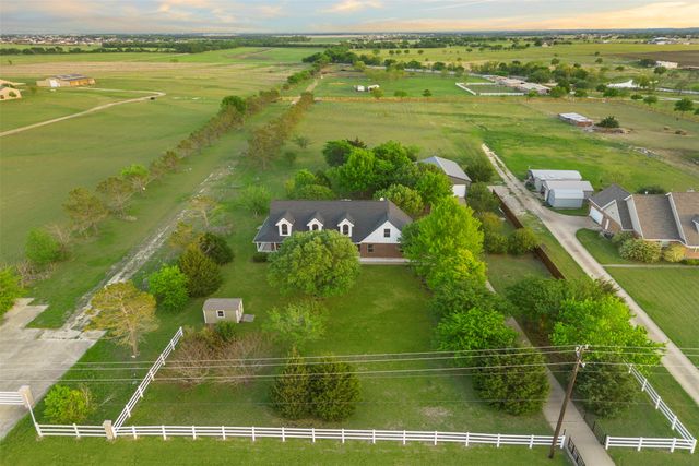 3441 Fm 66, Waxahachie, TX 75167