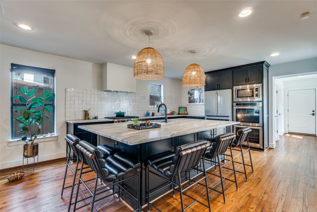 1126 Lausanne Avenue, Dallas, TX 75208