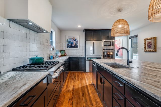 1126 Lausanne Avenue, Dallas, TX 75208