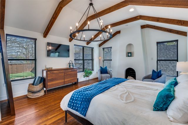 1126 Lausanne Avenue, Dallas, TX 75208