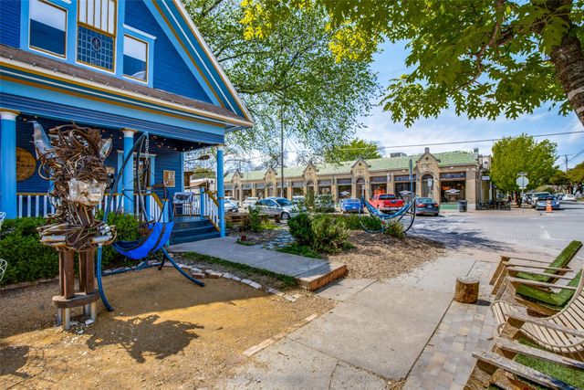 1126 Lausanne Avenue, Dallas, TX 75208