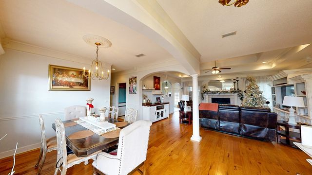 216 Glen Oaks Drive, Dothan, AL 36301