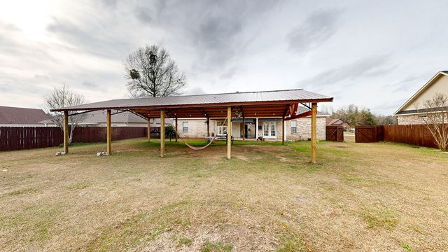 216 Glen Oaks Drive, Dothan, AL 36301