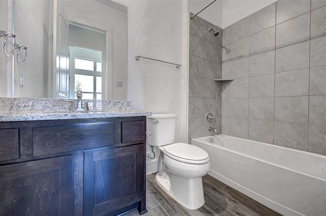 8604 Pine Muhly DR, Lago Vista, TX 78645