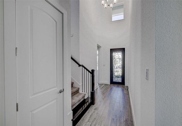 8604 Pine Muhly DR, Lago Vista, TX 78645