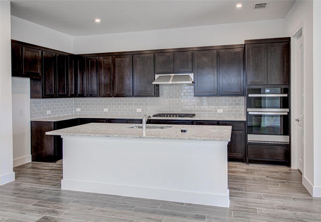 8604 Pine Muhly DR, Lago Vista, TX 78645