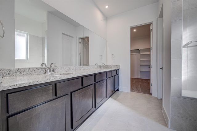 8604 Pine Muhly DR, Lago Vista, TX 78645