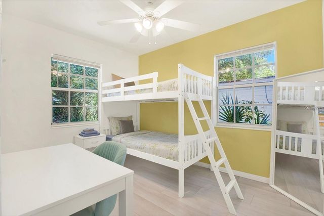6490 34TH AVENUE N, St Petersburg, FL 33710