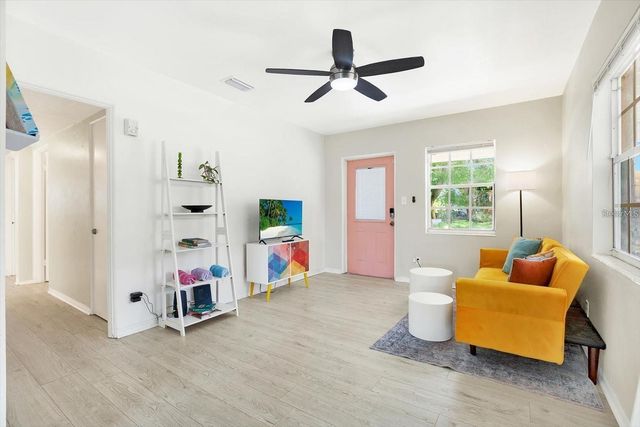 6490 34TH AVENUE N, St Petersburg, FL 33710