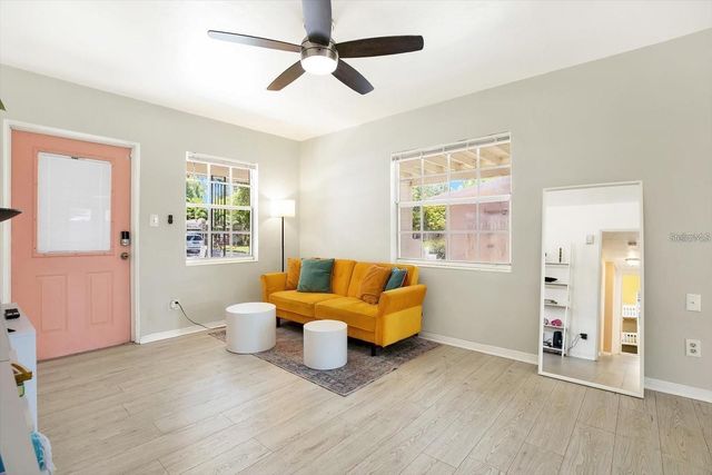 6490 34TH AVENUE N, St Petersburg, FL 33710