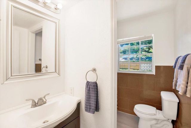 6490 34TH AVENUE N, St Petersburg, FL 33710