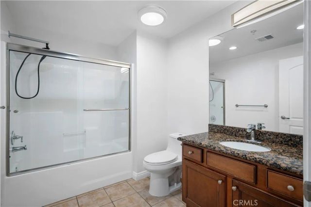6800 Corbin Avenue 106, Reseda, CA 91335