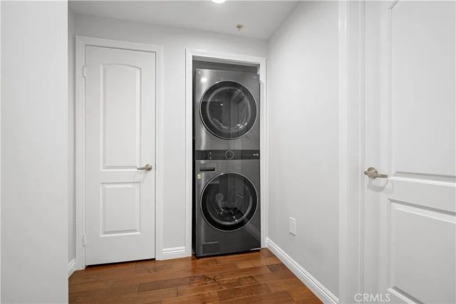 6800 Corbin Avenue 106, Reseda, CA 91335