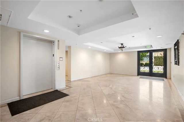 6800 Corbin Avenue 106, Reseda, CA 91335