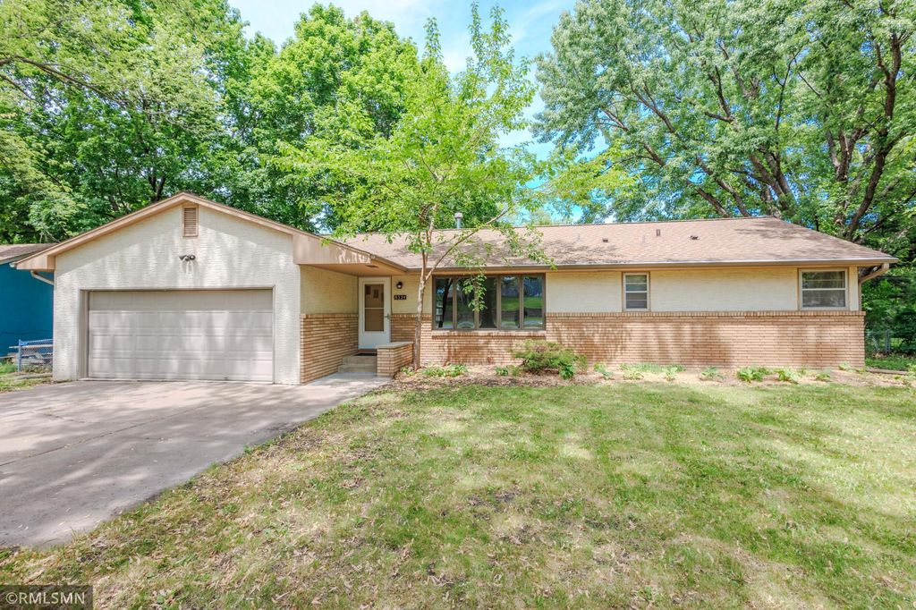8324 62nd Avenue N, Brooklyn Park, MN 55428 — photo 2