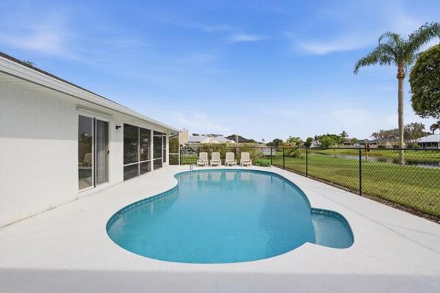 2201 SE BOWIE Street, Port St. Lucie, FL 34952