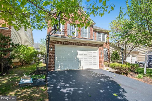 8416 CHURCHSIDE DR, Gainesville, VA 20155