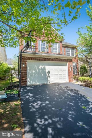 8416 CHURCHSIDE DR, Gainesville, VA 20155