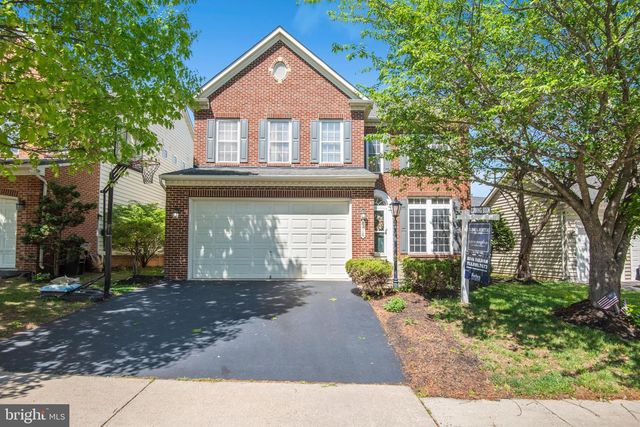 8416 CHURCHSIDE DR, Gainesville, VA 20155