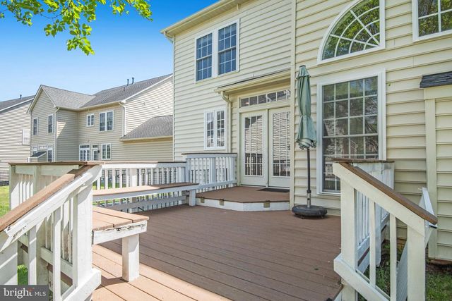 8416 CHURCHSIDE DR, Gainesville, VA 20155