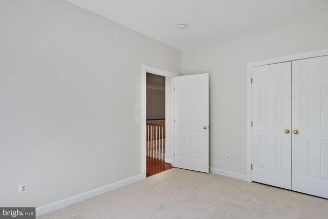 8416 CHURCHSIDE DR, Gainesville, VA 20155