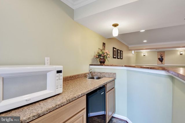 8416 CHURCHSIDE DR, Gainesville, VA 20155