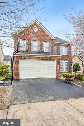 8416 CHURCHSIDE DR, Gainesville, VA 20155