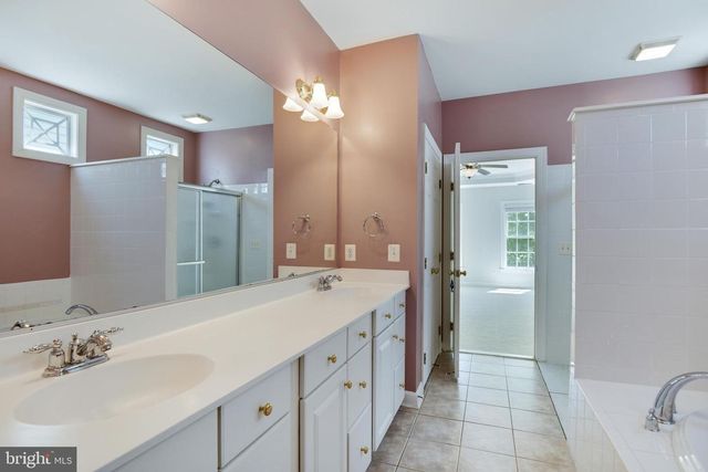 8416 CHURCHSIDE DR, Gainesville, VA 20155
