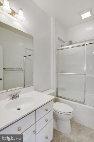 8416 CHURCHSIDE DR, Gainesville, VA 20155