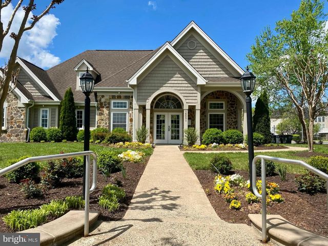 8416 CHURCHSIDE DR, Gainesville, VA 20155