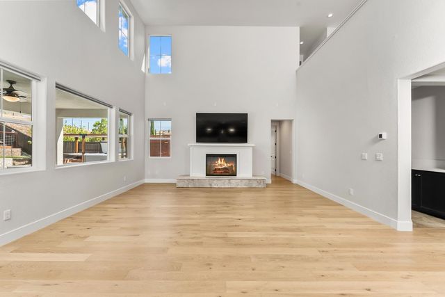 3166 Sofia Dr, Lincoln, CA 95648
