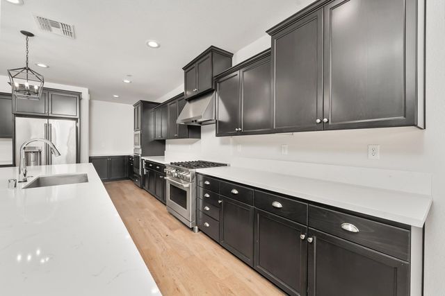 3166 Sofia Dr, Lincoln, CA 95648