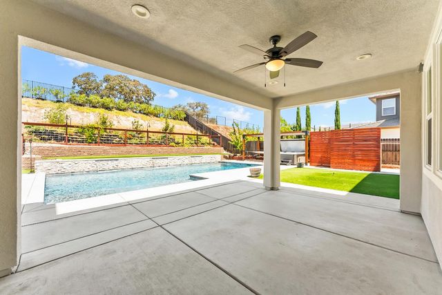 3166 Sofia Dr, Lincoln, CA 95648