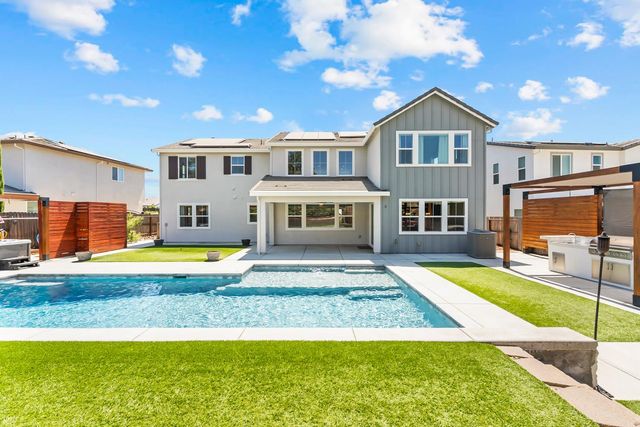 3166 Sofia Dr, Lincoln, CA 95648