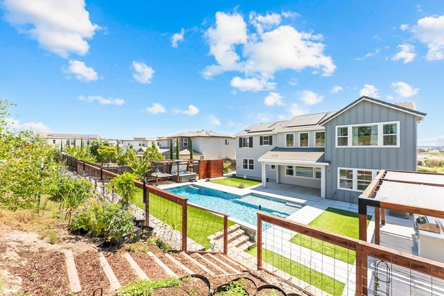 3166 Sofia Dr, Lincoln, CA 95648