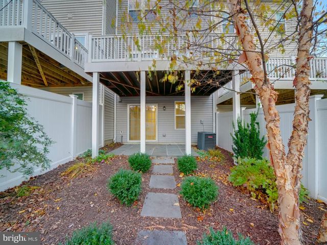 10722 HIDDEN RIDGE DR, Columbia, MD 21044