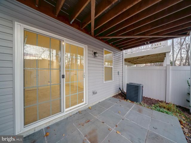 10722 HIDDEN RIDGE DR, Columbia, MD 21044