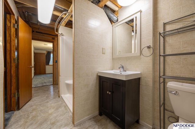 4820 Bunker Hill Road, Lincoln, NE 68521