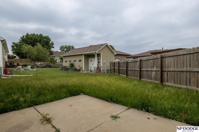 4820 Bunker Hill Road, Lincoln, NE 68521